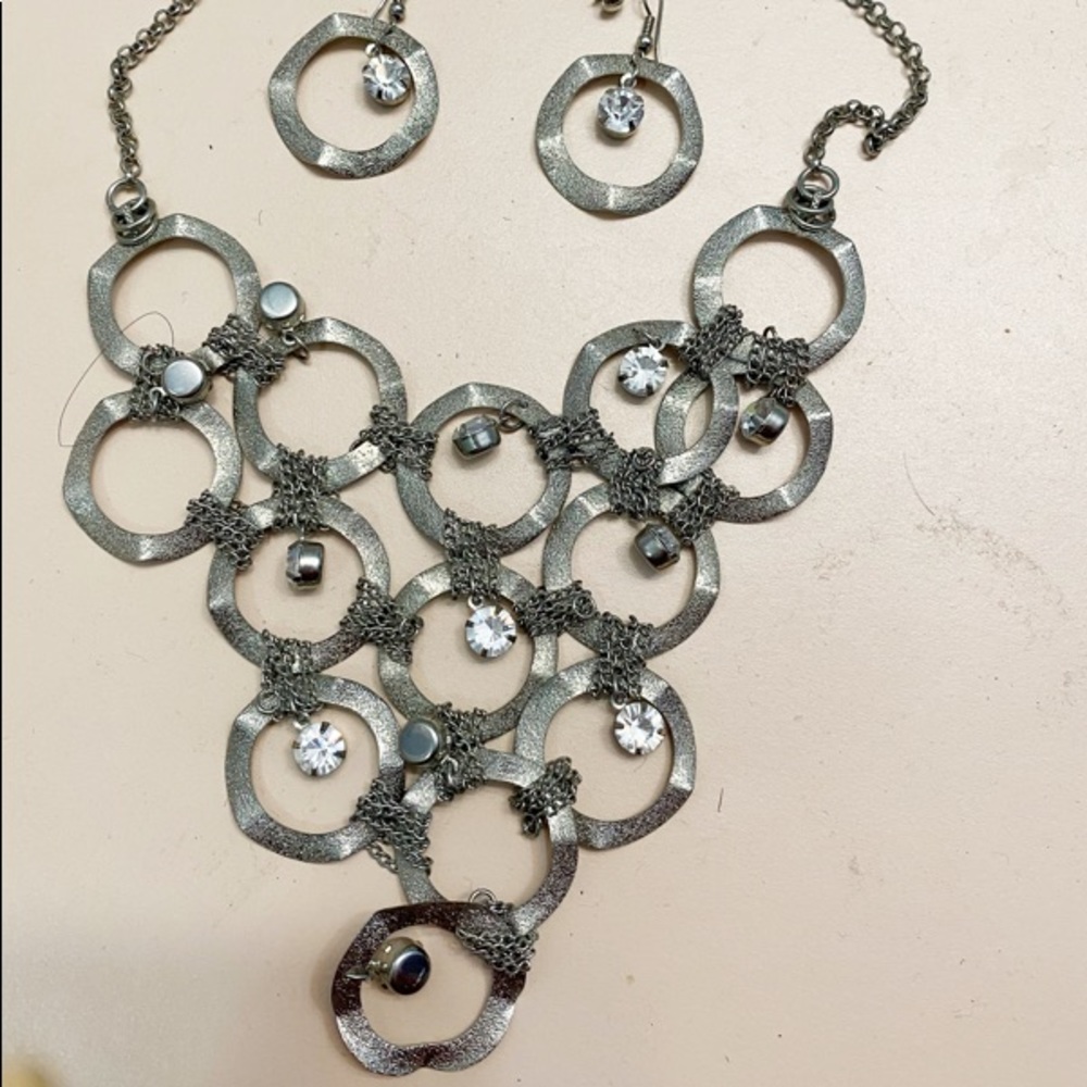 Bling circles and crystal necklace with earrings